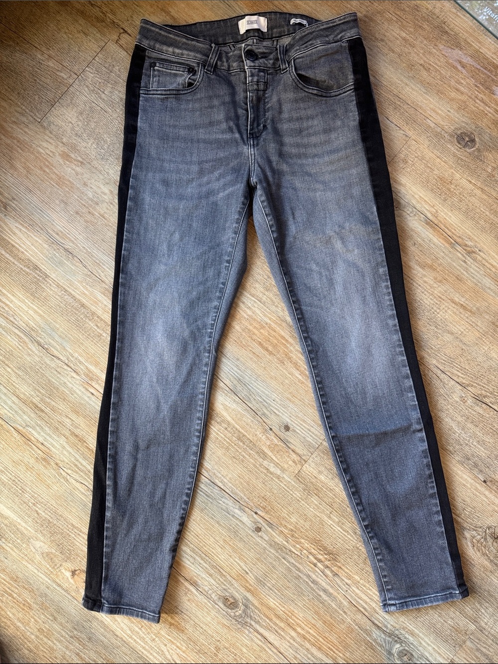 Closed Gray Slim Jeans with Black Side Panel